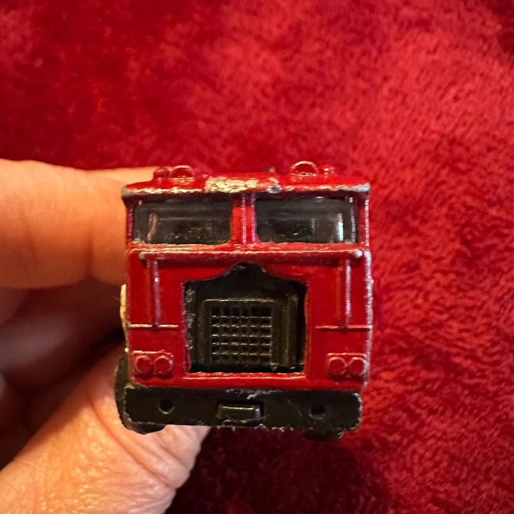 Vintage Red Diecast Semi Truck Cab Flatbed 10 Wheeler Made in Hong Kong